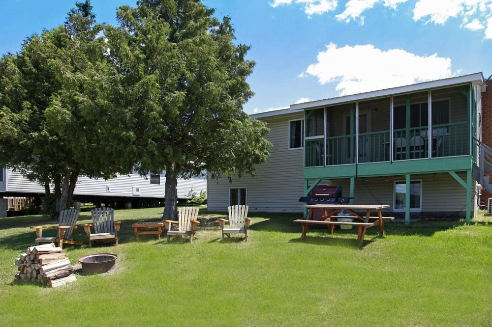 Sunny Hill Resort Barrys Bay エクステリア 写真